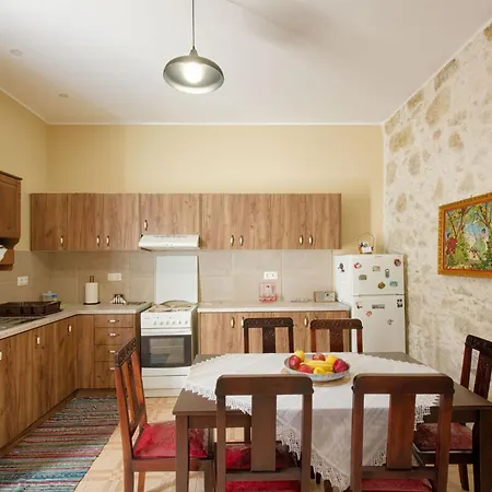 Levendi's House Tatil Evi